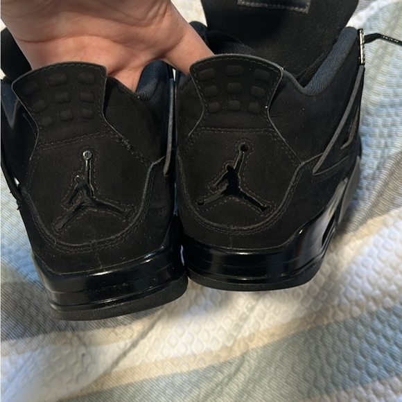 Jordan 4 Black cats size 8 in good condition